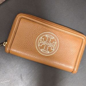 Tory Burch wallet